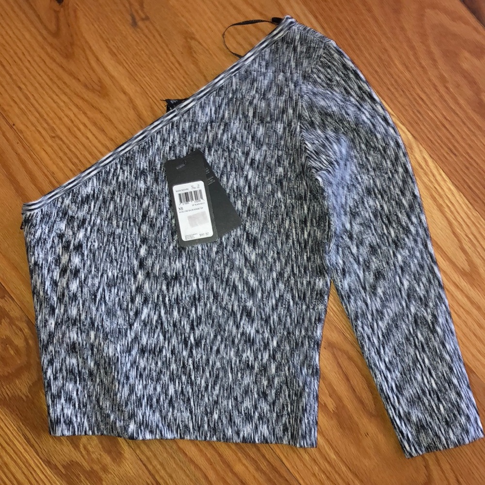 GUESS Top